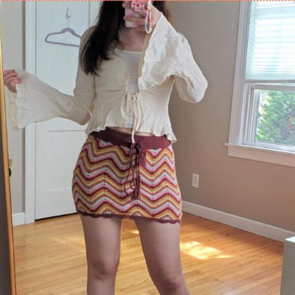 Forever 21 | Crochet Chevron Mini Skirt Sz XS - Picture 2 of 6